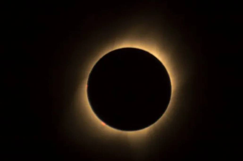 "El Eclipse Solar: Un Evento Científico y Cultural en México"